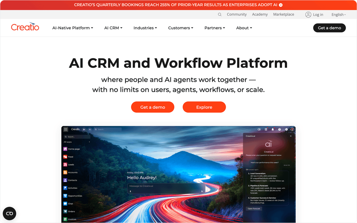 Primeira tela do site da Creatio mostrando agentes de IA sem código embutidos em uma plataforma de CRM de vendas, marketing e atendimento